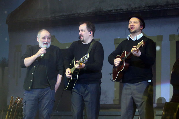 ЈЕЛЕНА БАЛАШЕВИЋ ЗАБРИНУТА ЗБОГ ОЦА: Прете му смрћу и ником ништа